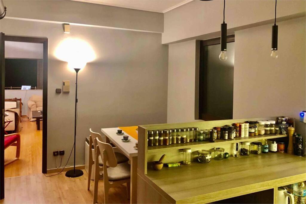 Cozy Loft With Jazz Notes In Kolonaki Apartment Athens Luaran gambar